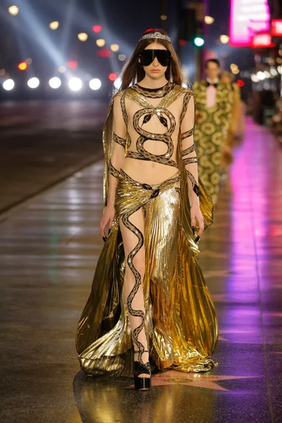 Look 109